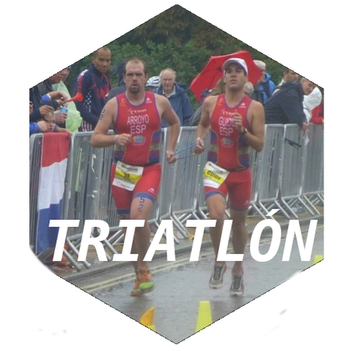 Foto corriendo en el mundial de triatlón con mi guía, que es enlace al post de triatlón