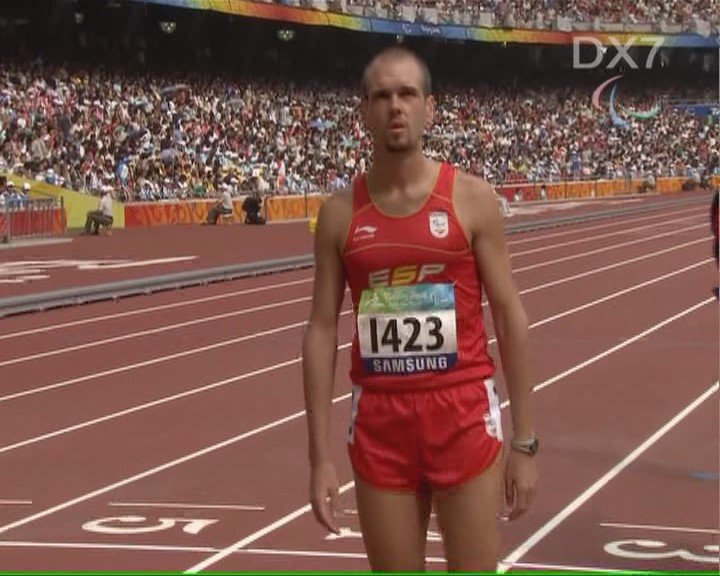 Primer plano en la línea de salida de los 800 metros en Pekín 2008